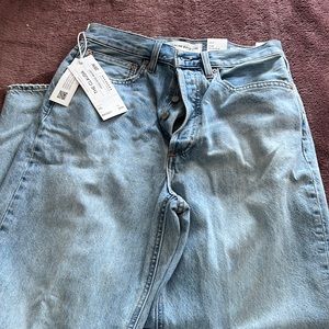 Aritzia Jeans
